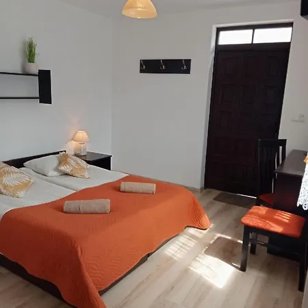 Flauta Ii Проживание в семье